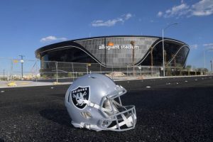 Torcedores que compraram ingressos para ir ao Allegiant Stadium vão receber os tickets em caixas personalizadas 2 Torcedores que compraram ingressos para ir ao Allegiant Stadium vão receber os tickets em caixas personalizadas 2