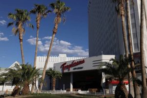 Hotel Tropicana Las Vegas anuncia reabertura em setembro 2 Hotel Tropicana Las Vegas anuncia reabertura em setembro 2